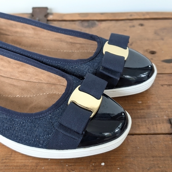 Hush Puppies Women's Faeth Slip-on Flats ~ Sizes 6 or 10 - Picture 3 of 13